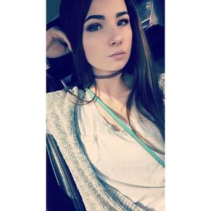 Meet your Posher, Danielle