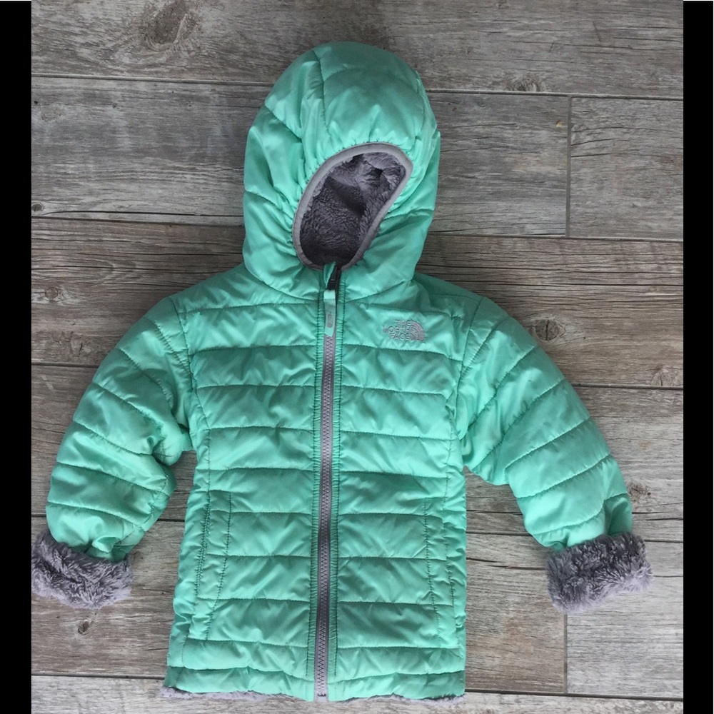 GIRLS' NORTHFACE REVERSIBLE MOSSBUD SWIRL JACKET