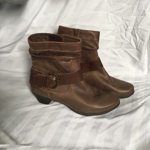 Women's Brown Boots