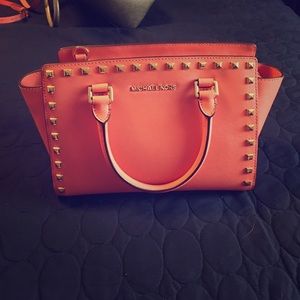 The prefect Michael Kors purse!