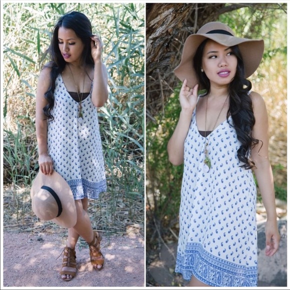 THE ROYAL BLUE PRINT MIDI DRESS - Picture 2 of 3