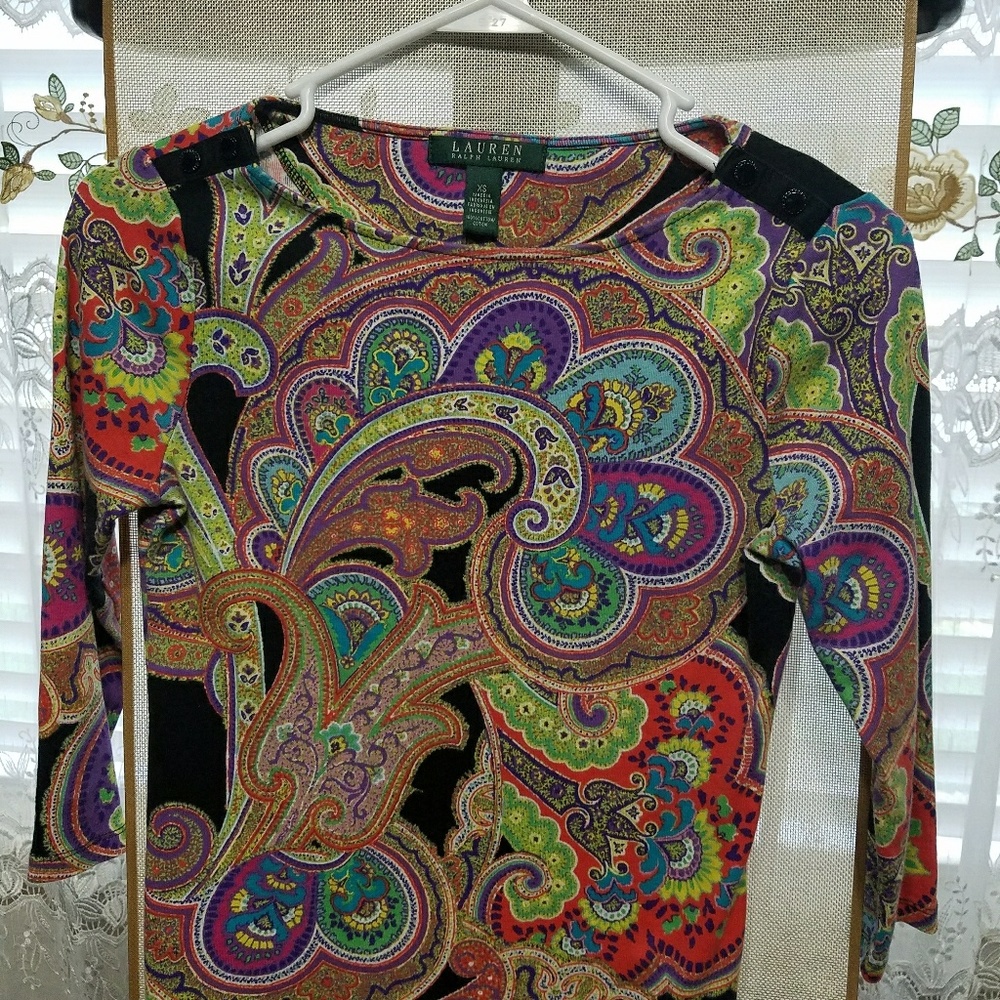 Nice and good to wear this fall. Sleeves 3/4