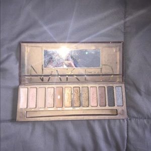 Naked eye shadow pallet