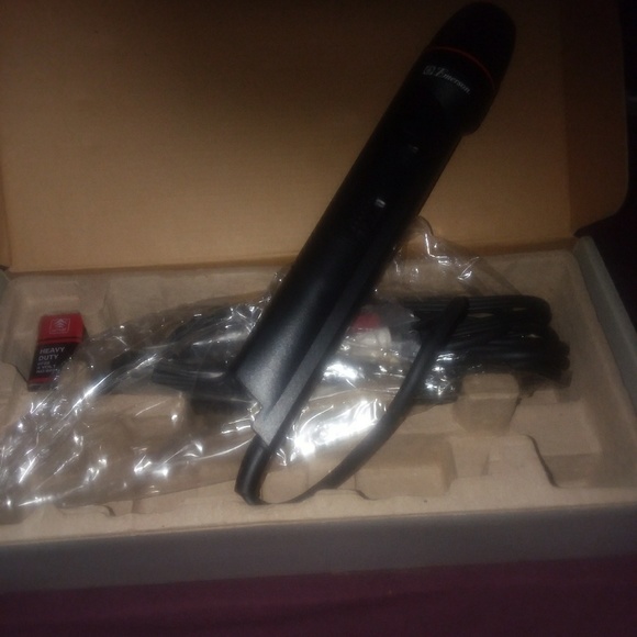 Family Entertainment Handheld Karoke Emerson - Picture 3 of 7