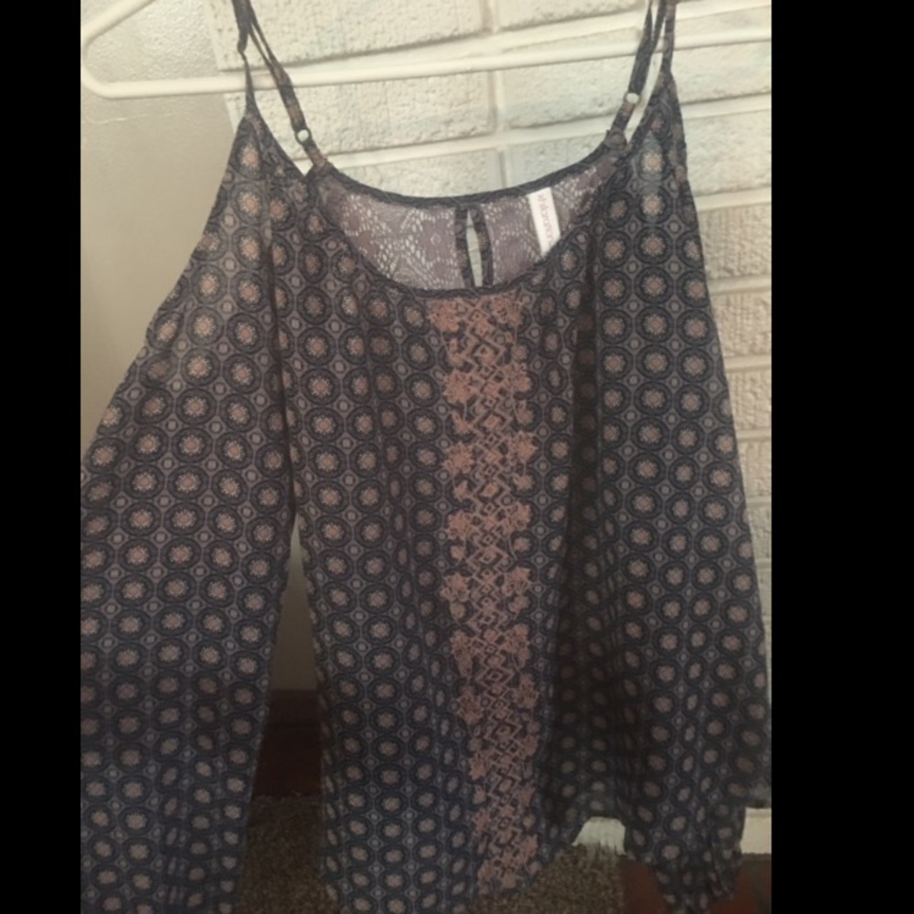 Cute open shoulder lace shirt