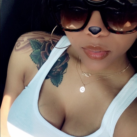 Meet your Posher, Daphine - Picture 1 of 1