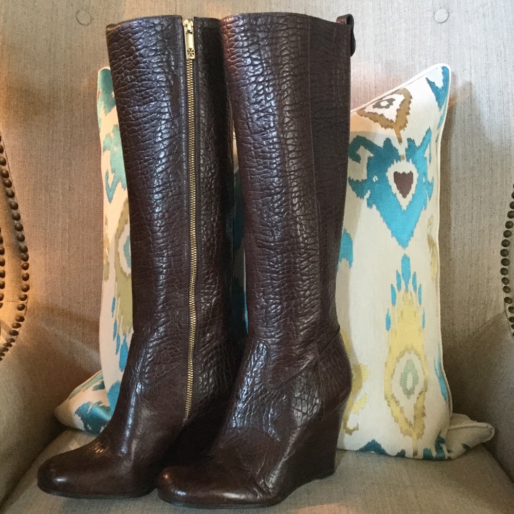 TORY BURCH BROWN BOOTS!