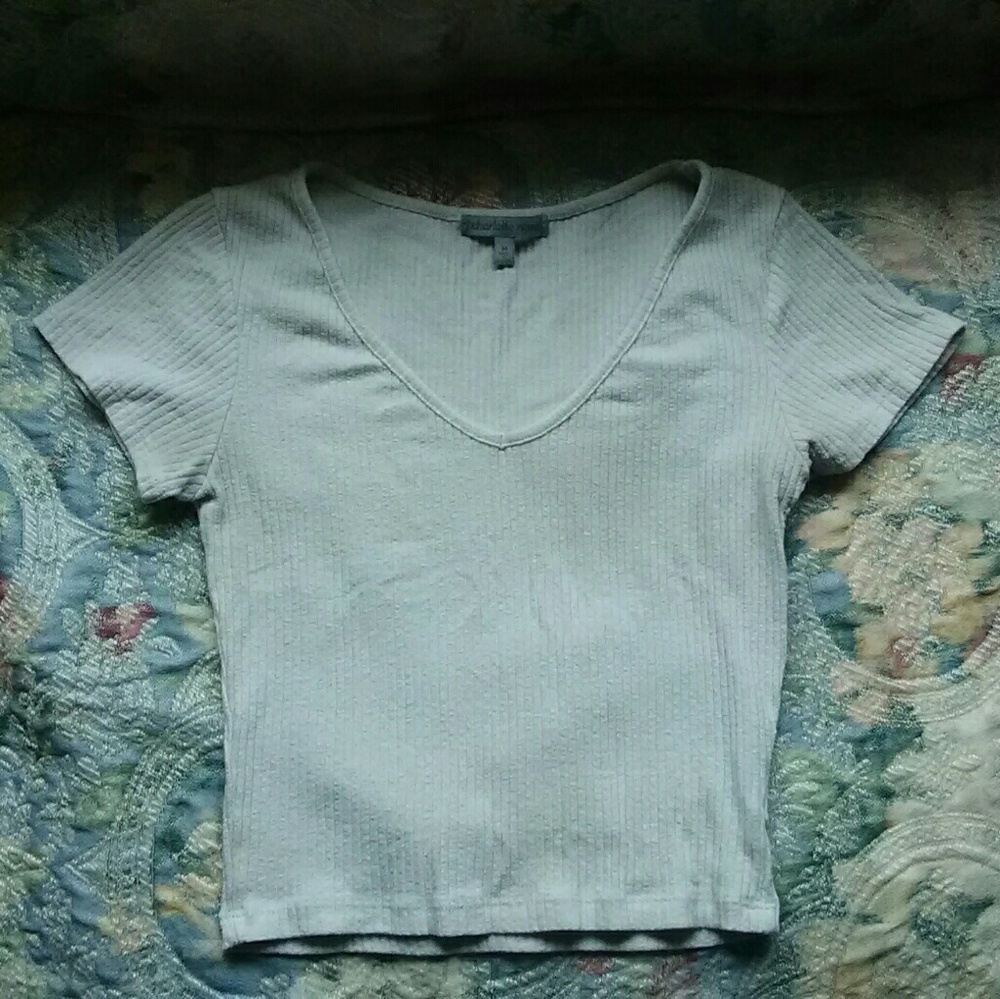 Charlotte Russe Crop T