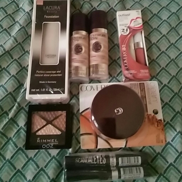 Makeup Bundle - Picture 2 of 2