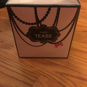 Victoria secret perfume