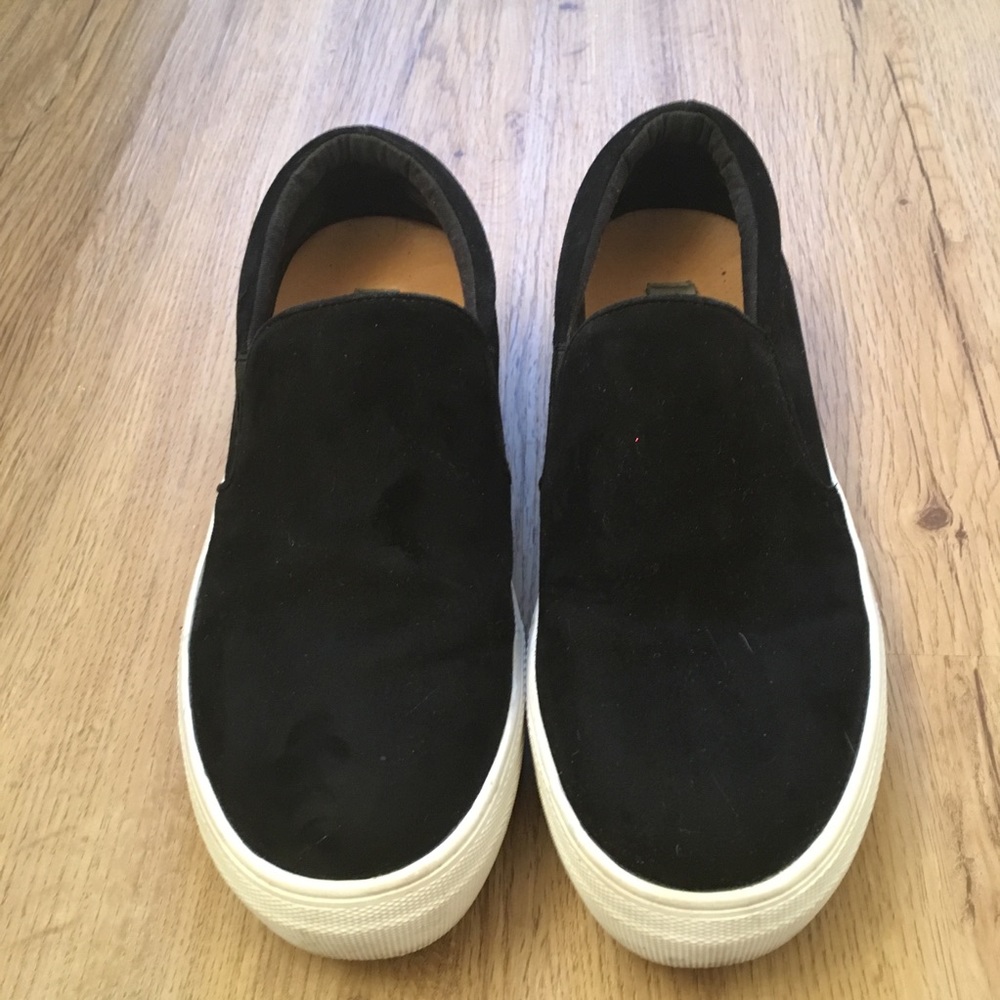 Steve Madden platform slip on's