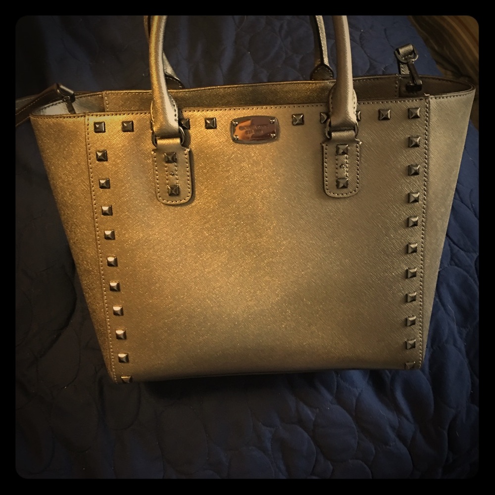 Metallic studded Michael Kors tote 😍😍