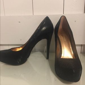 Bcbg black snakeskin heels size 7.5
