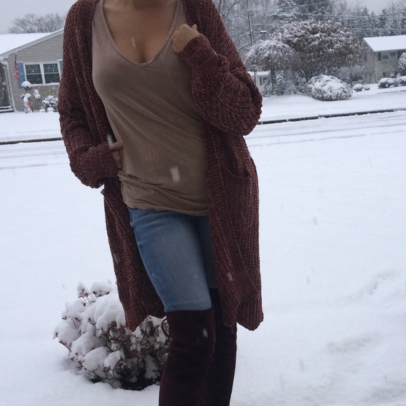 ✨SALE✨LAST1️⃣ RUST Scallop hem Velvet Chenille - Picture 3 of 8