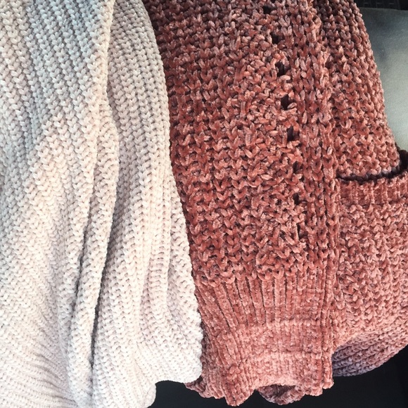 ✨SALE✨LAST1️⃣ RUST Scallop hem Velvet Chenille - Picture 2 of 8