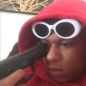 Meet your Posher, Leonardo