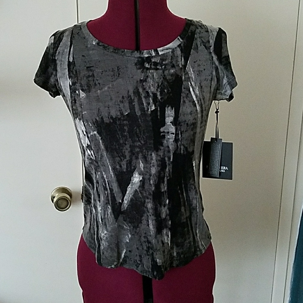 Vera Wang black and gray top