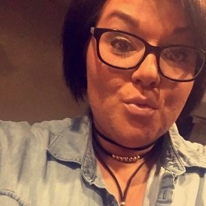 Meet your Posher, Ashton