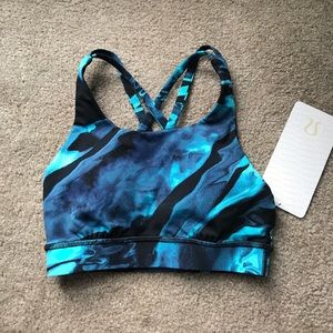 Lulu lemon sports bra. Nwt to small for me