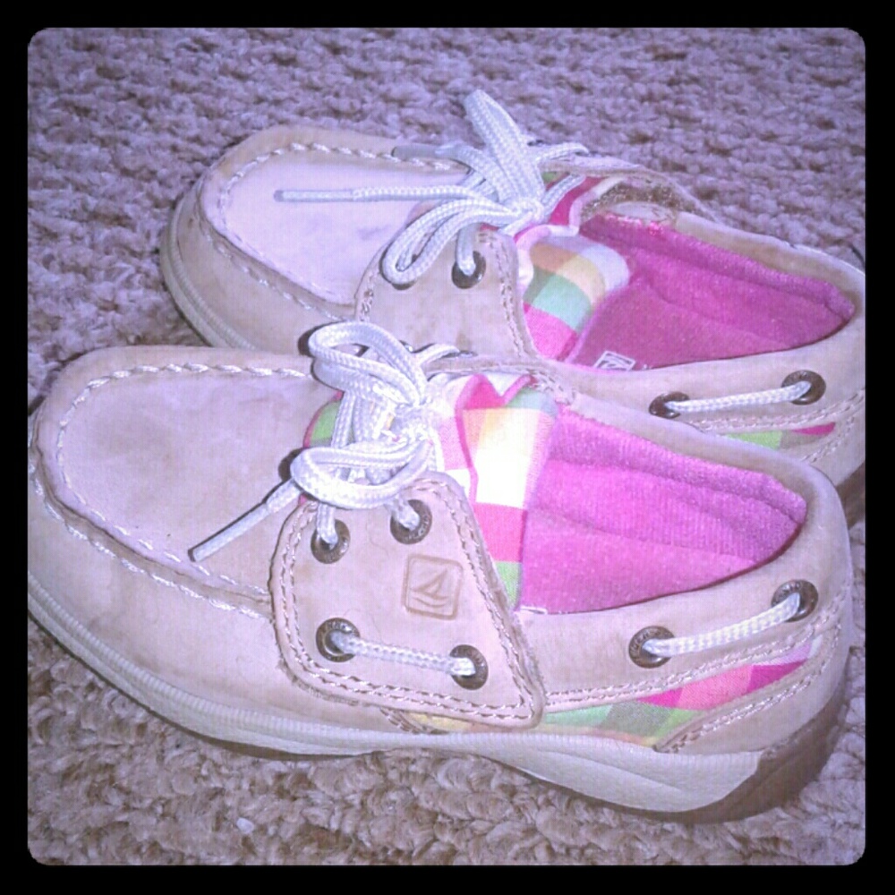 Baby Sperry size 8