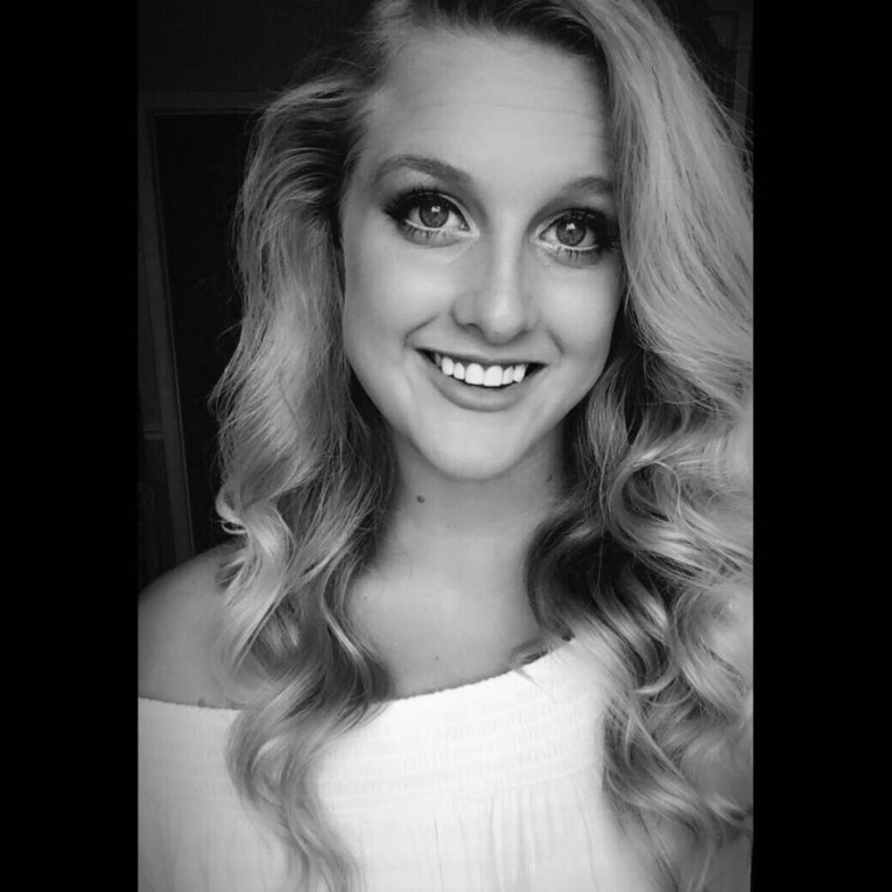 Meet your Posher, Abigail