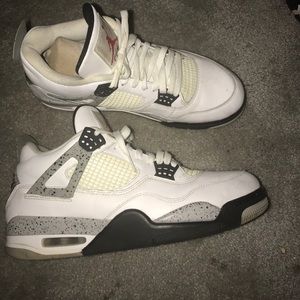 Jordan 4s