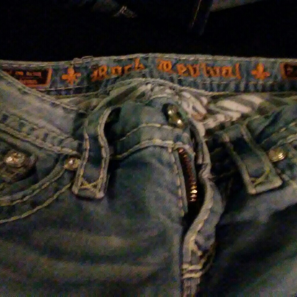 Rock skinny jeans and boot cut