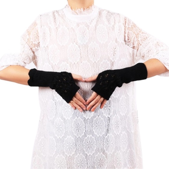 Cozy Sweater Cable Knit Gloves Mittens Fingerless - Picture 3 of 8