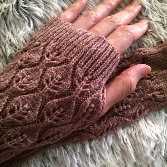 Cozy Sweater Cable Knit Gloves Mittens Fingerless - Picture 7 of 8