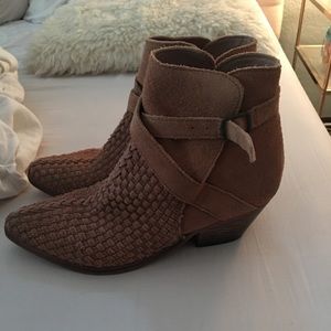 FREE PEOPLE BOOTIES
