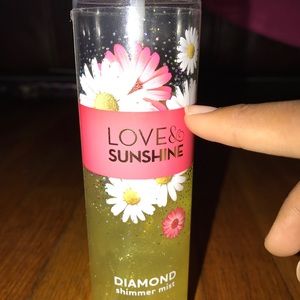 Love & sunshine shimmer spray (bath And Body work)
