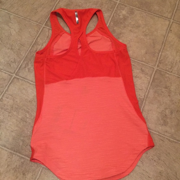 Pearl Izumi Run Top - Picture 2 of 7
