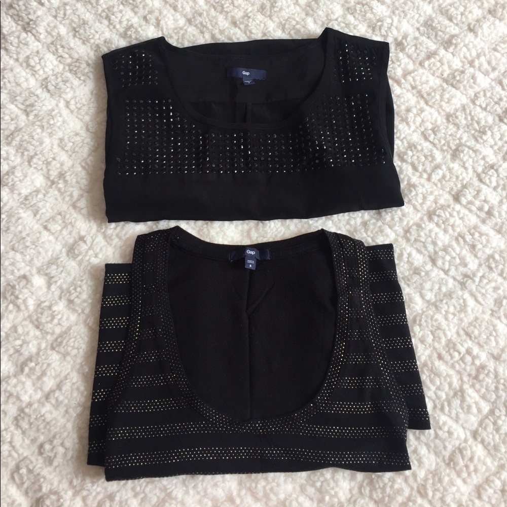 GAP sleeveless tank tops