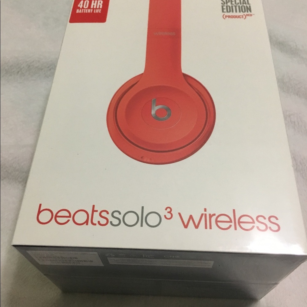 Beats solo 3 wireless headphones