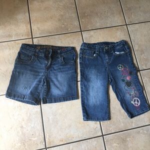 Bundle of 2 shorts size 8