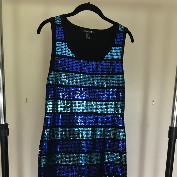 Party dress! - Picture 1 of 3