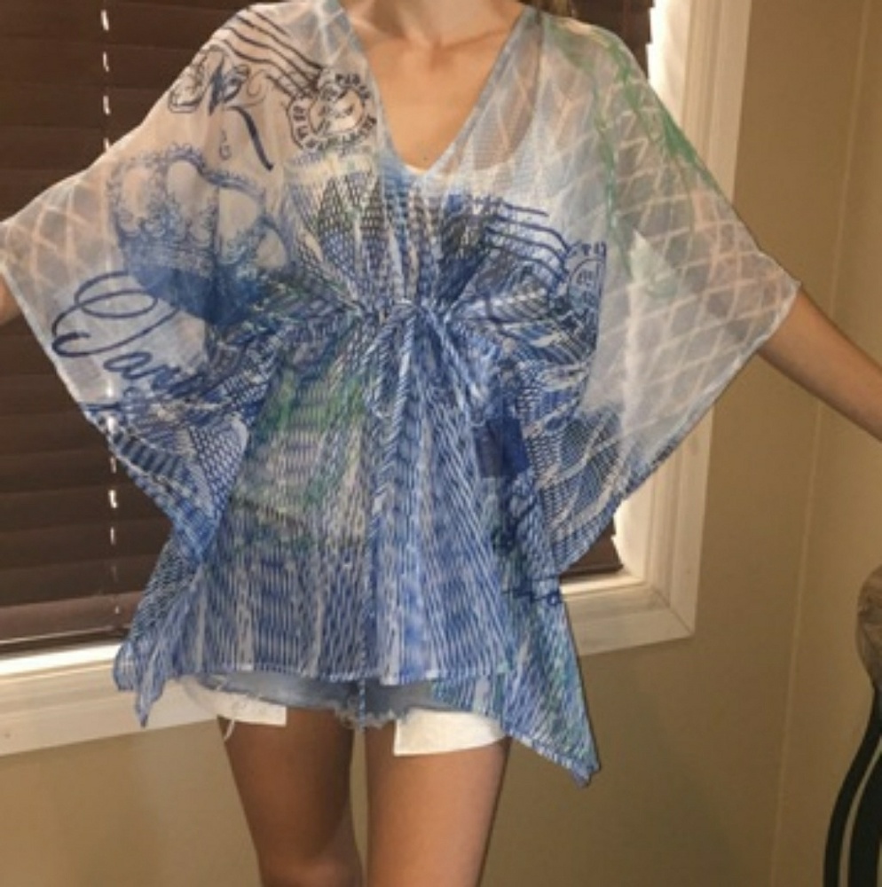 Chico's Beautiful Sheer & Elegant Blouse / Top