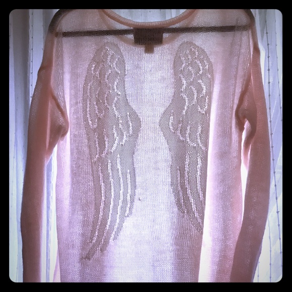 Wildfox Sweaters - Wild fox gold label Lennon sweater