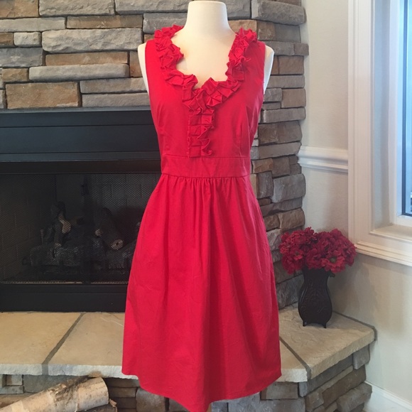 Dresses & Skirts - ❤️SALE❤️Red Ruffle Neck Dress