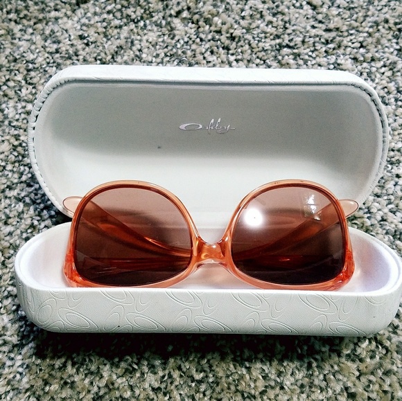 Womens Oakley sunglasses PINK