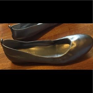 Audrey Brooke Newport Flats in Silver/Pewter