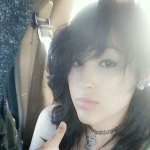 Meet your Posher, Lydia