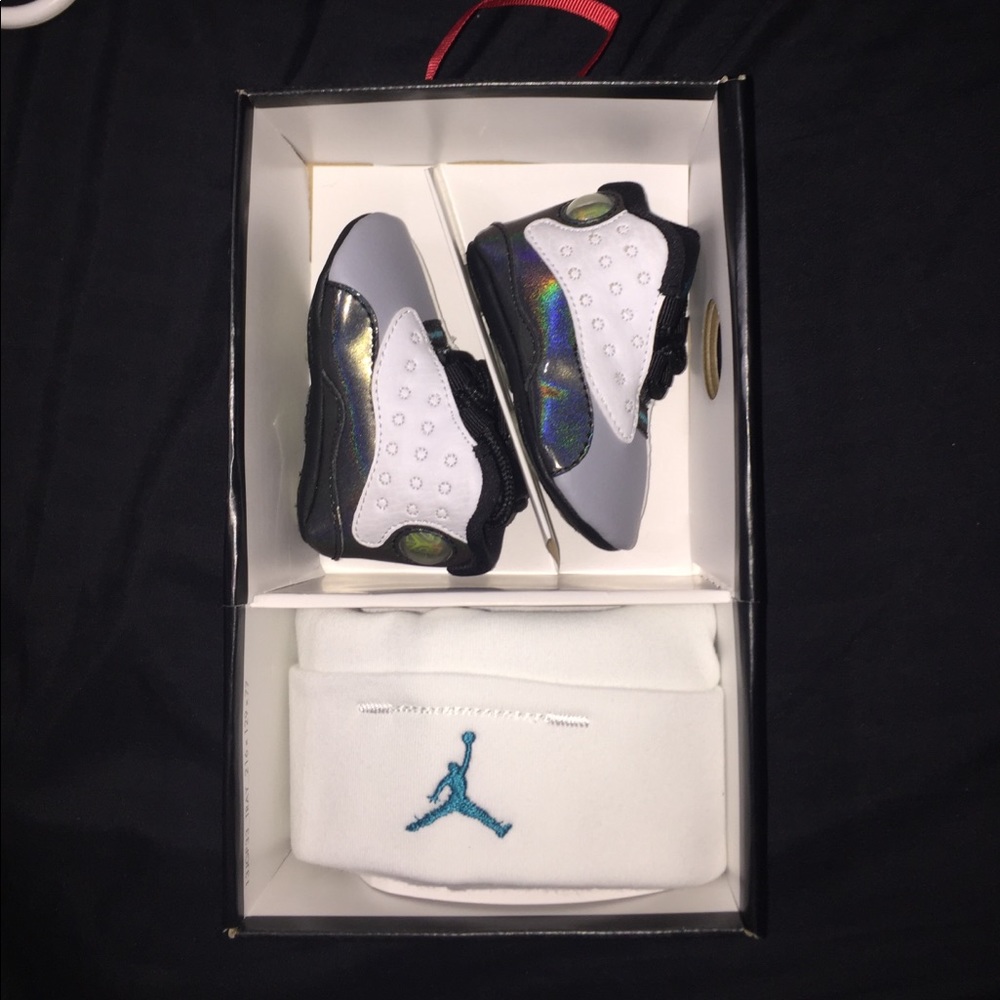 Jordan 13 Retro Gift Pack