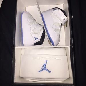 Jordan 11 retro gift pack