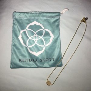 Kendra Scott necklace
