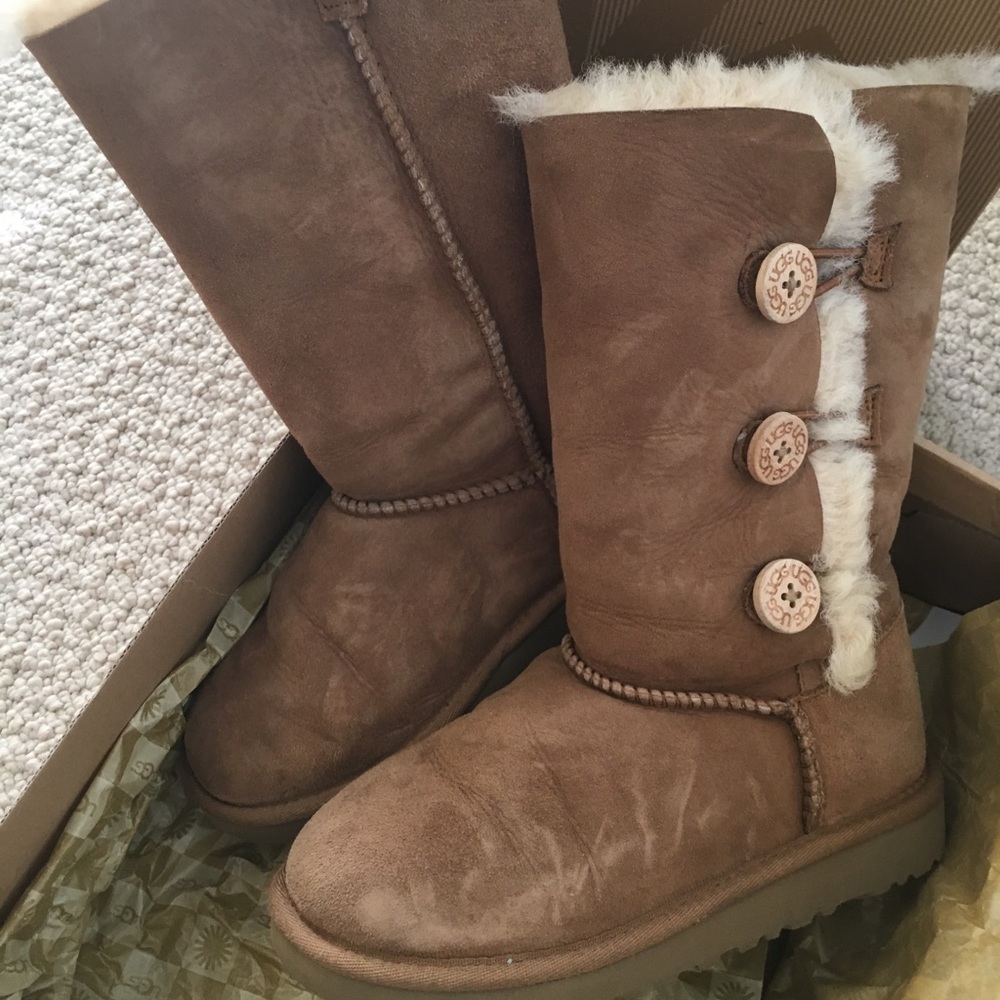 Ugg - Bailey Button Triplet