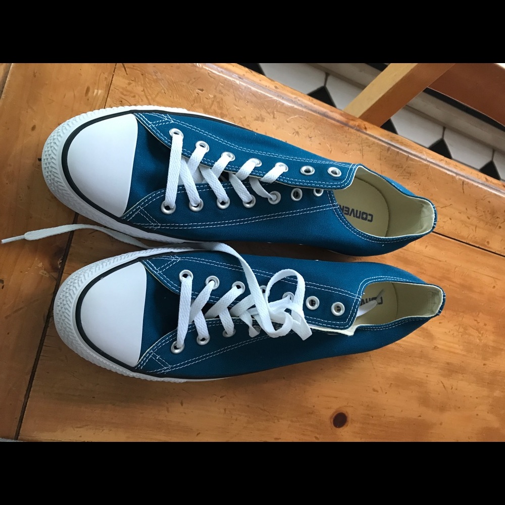 Converse sneakers Men's size 13