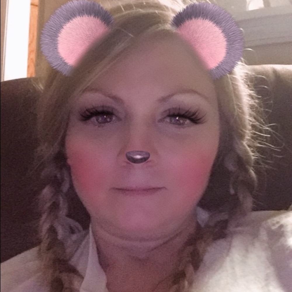 Meet your Posher, Brandi