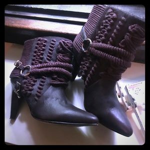 Ivy Kirzhner CHILE rope booties.