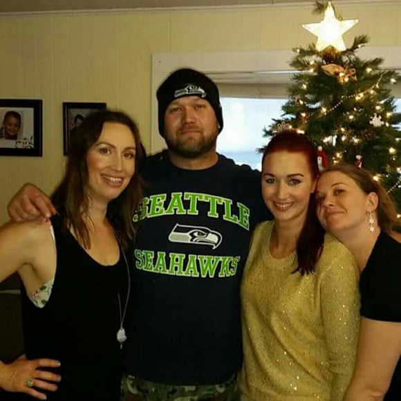 Meet your Posher, Vickie - Picture 6 of 6